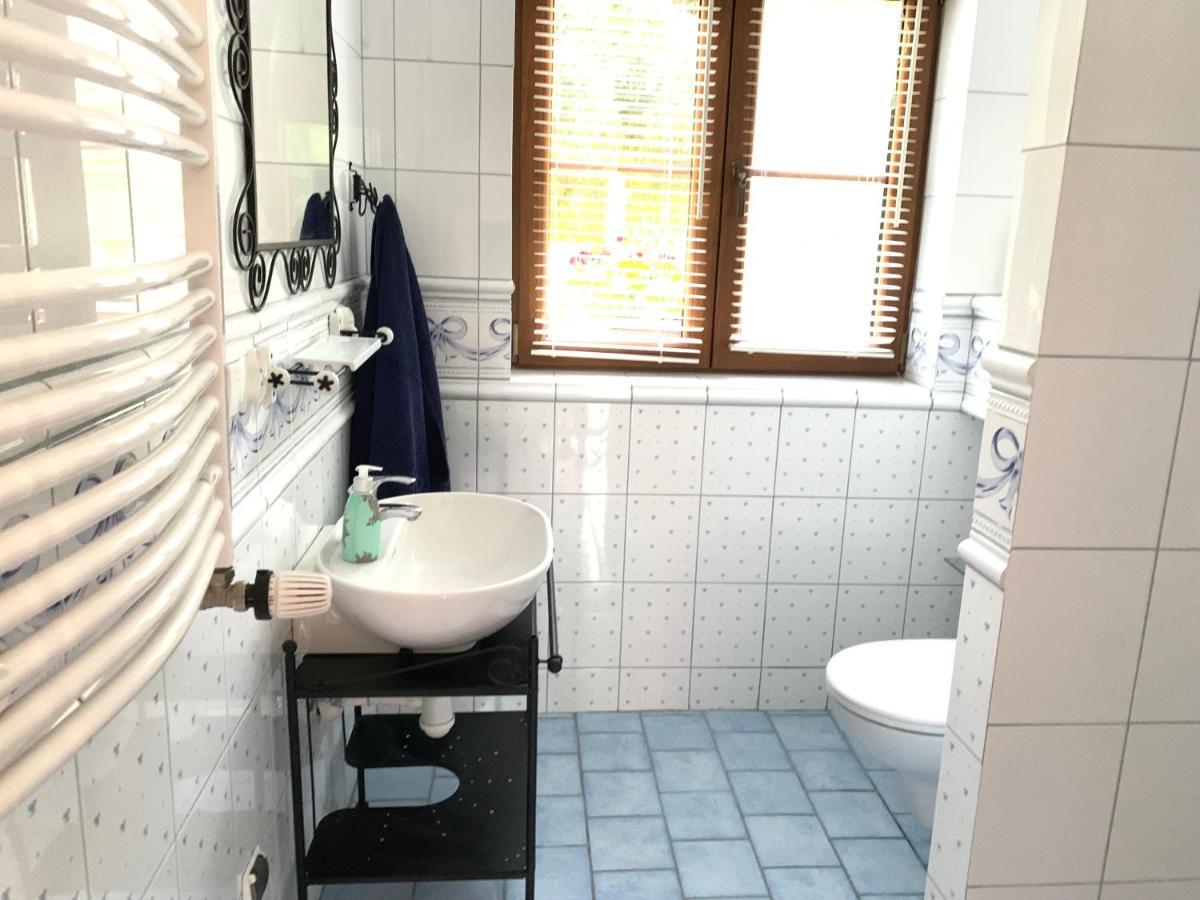 Dom Nad Jeziorem Tajty Gizycko Luaran gambar