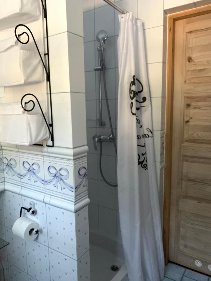 Dom Nad Jeziorem Tajty Gizycko Luaran gambar